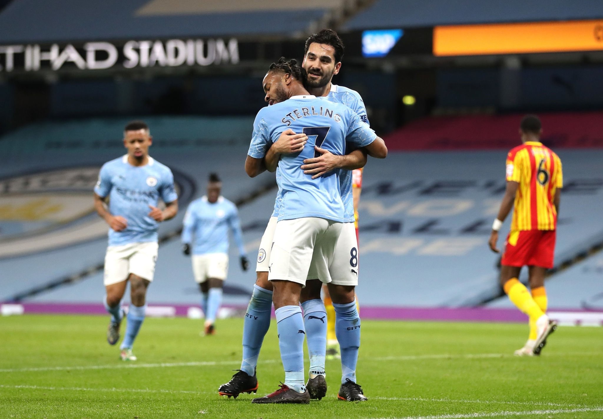 也是消费领 也是消费领